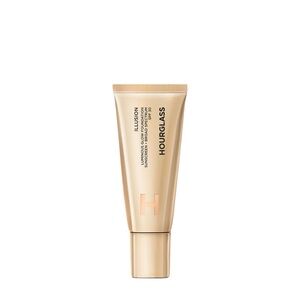 Hourglass Illusion Luminous Glow Foundation Shade 7